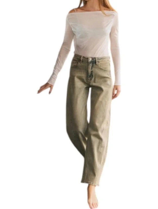 Casual And Casual Barrel Leg Jeans In Free Spirit