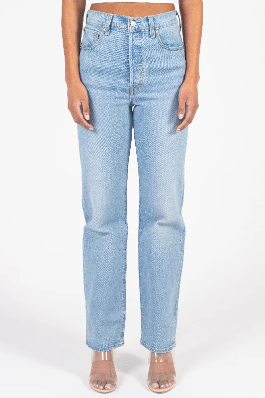 Economic Outlook Levi's Ribcage Straight Jeans