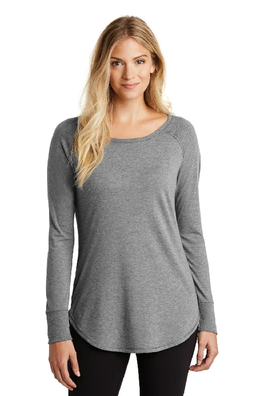 Light Comfort District Womens Perfect Tri Long Sleeve Crewneck T-Shirt - Grey Frost Light Comfort District Womens Perfect Tri Long Sleeve Crewneck T-Shirt - Grey Frost
