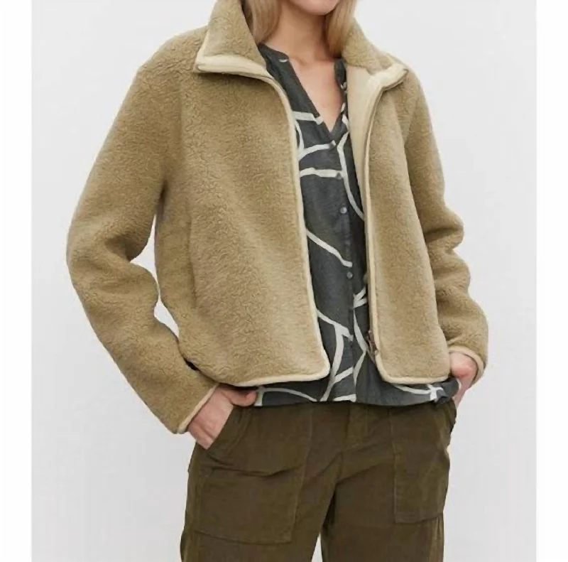 All-Day Wear Reba Reversible Jacket In Pistachio