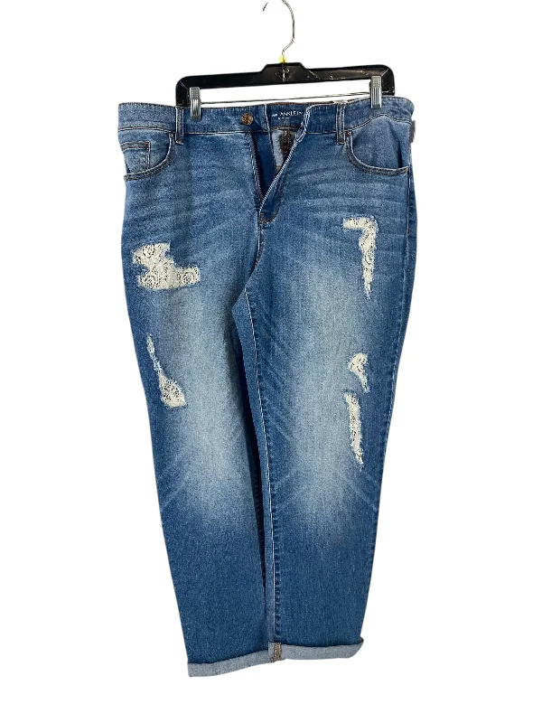 Weekend Style Jeans Cropped By Chicos In Blue Denim