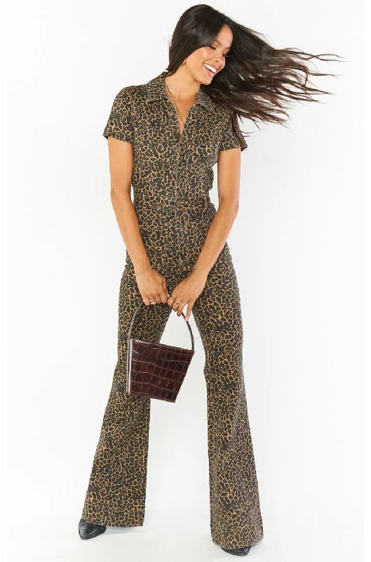 Cozy Fashions Show Me Your Mumu Everhart Jumpsuit In Jungle Groove