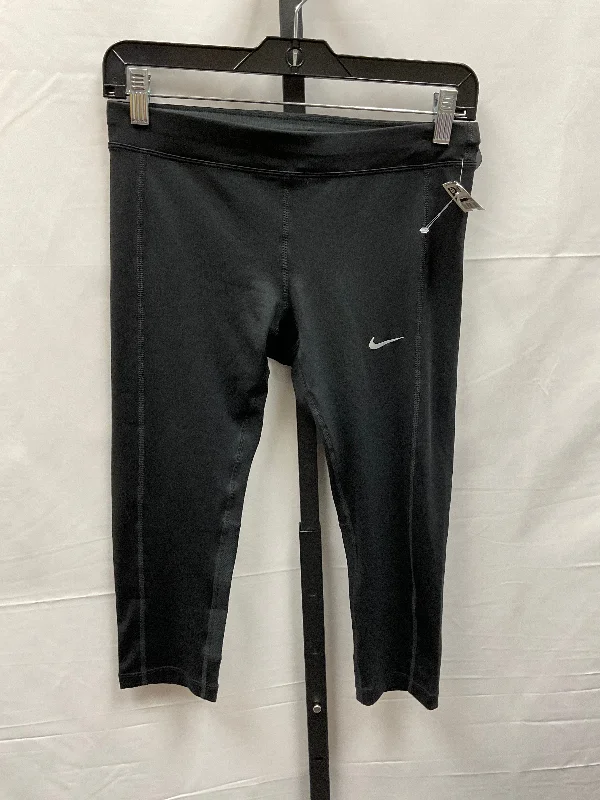 Comfortable Series Black Athletic Leggings Capris Nike Apparel, Size S