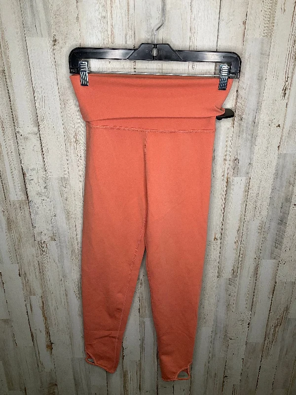 Fashionable Comfort Peach Athletic Leggings Capris Free People, Size S