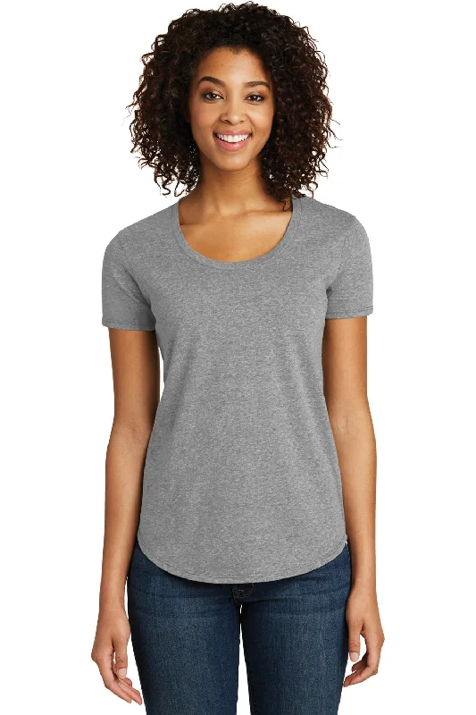 Everyday Style District Womens Very Important Short Sleeve Crewneck T-Shirt - Grey Frost - Closeout