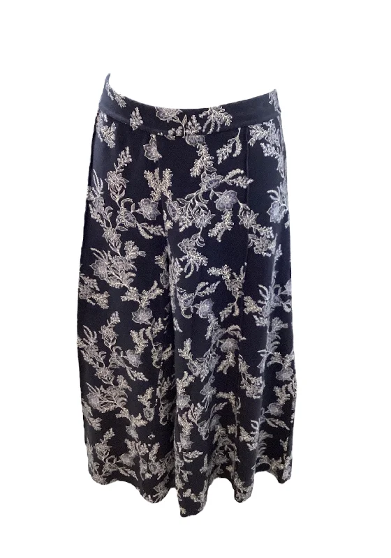 Luxury And Elegant J Jill Women's Capri Navy L