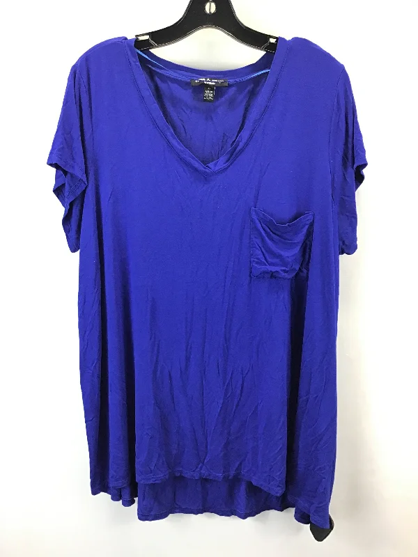 Lounge Chic Top Short Sleeve By Cable And Gauge In Blue, Size: 2x