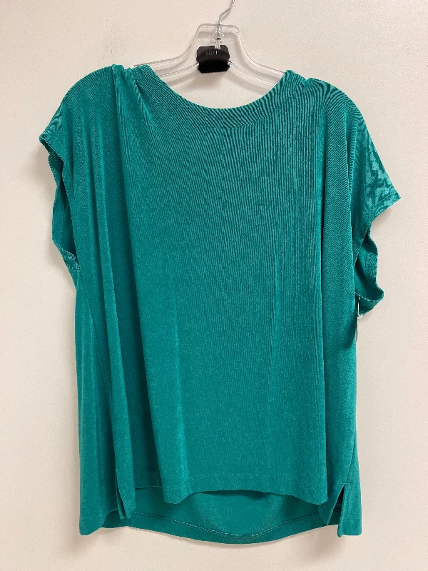 Relaxed Tops Top Short Sleeve By Chicos In Green, Size: 2x