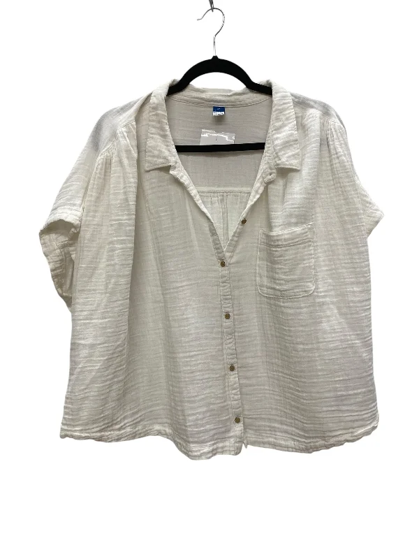 Elegant Temperament Top Short Sleeve By Old Navy In White, Size: 2x