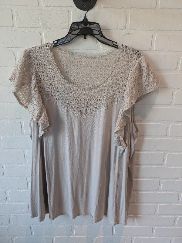 Embroidery Design Top Short Sleeve By Torrid In Tan, Size: 3x