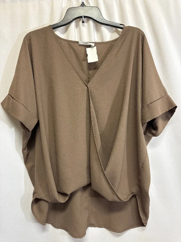 Urban Style Top Short Sleeve By Zenana Outfitters In Brown, Size: 1x