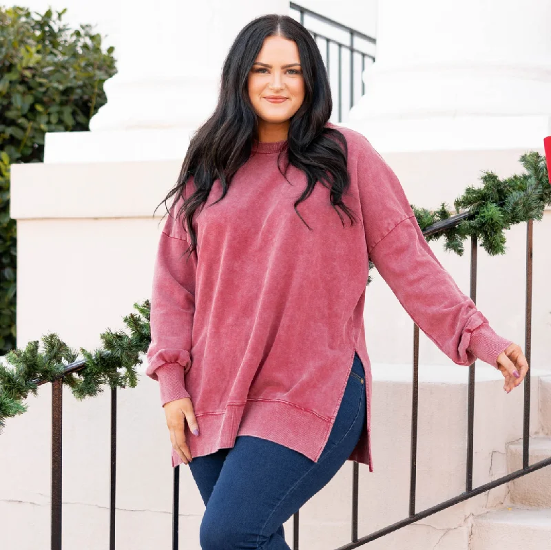 Fashionable Comfort Cozy Pullover, Wine
