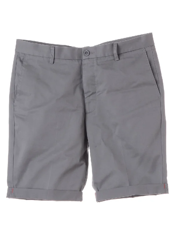 Trendy Traveler Label Tommy Roll Hem Shorts