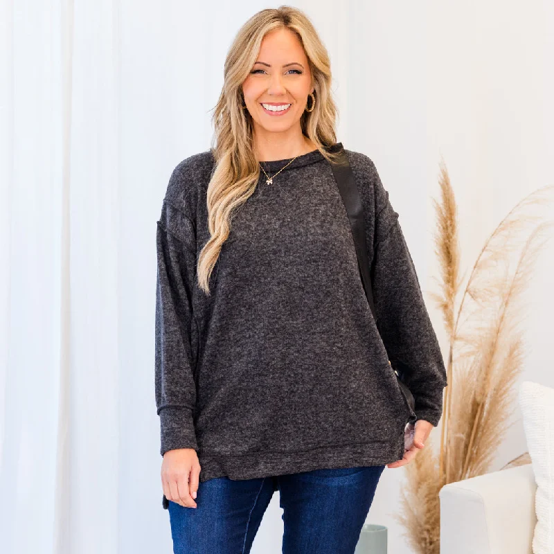 Quality Tailoring Say Hello Sweater, Black